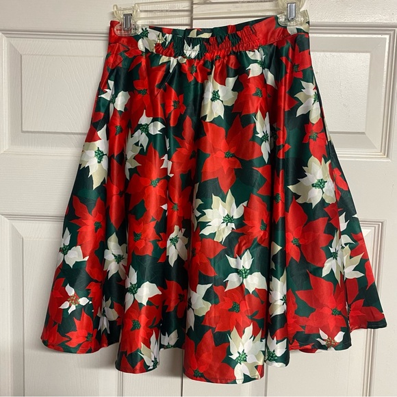 ModCloth Poinsettia Skirt S - Picture 5 of 9